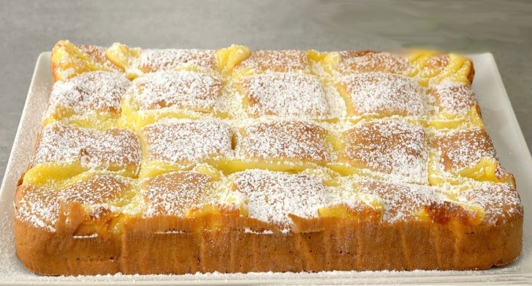 Gateau Aux Pommes Et A La Creme